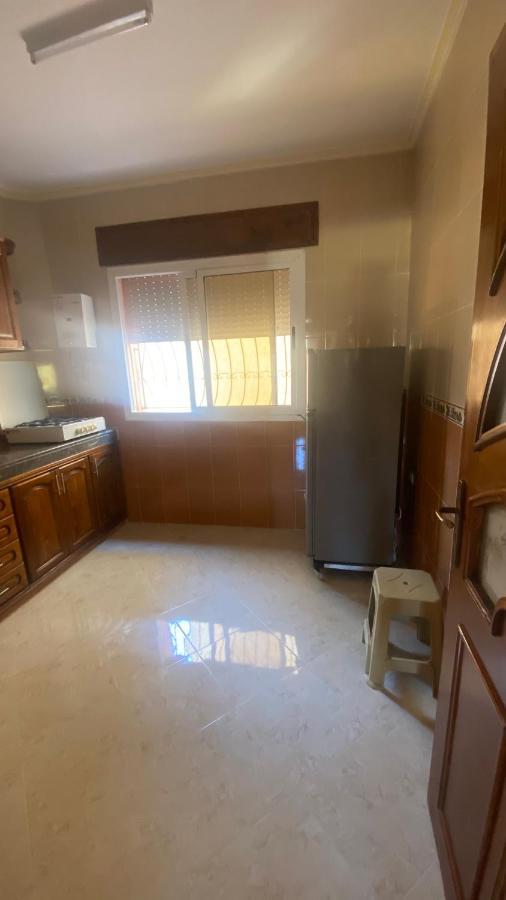 Big Appartement In Ksar Sgher And Close クサール・エス・セギール エクステリア 写真