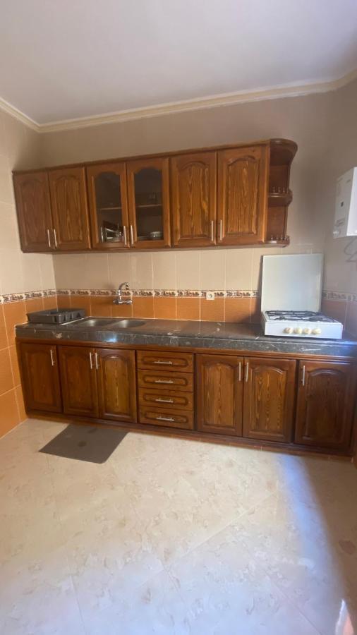 Big Appartement In Ksar Sgher And Close クサール・エス・セギール エクステリア 写真