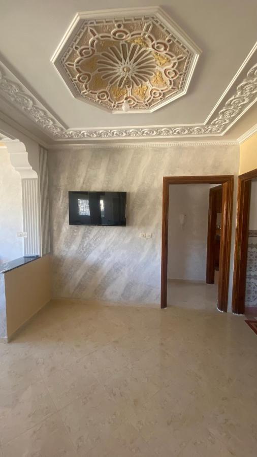 Big Appartement In Ksar Sgher And Close クサール・エス・セギール エクステリア 写真